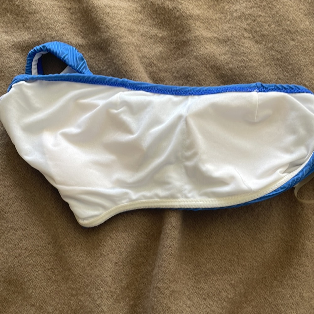 Rhythm. Bikini top NWT - Picture 5 of 5